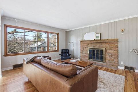 Tiny photo for 71 CRESTWOOD Terrace, Davenport, IA 52803 (MLS # 100000301)