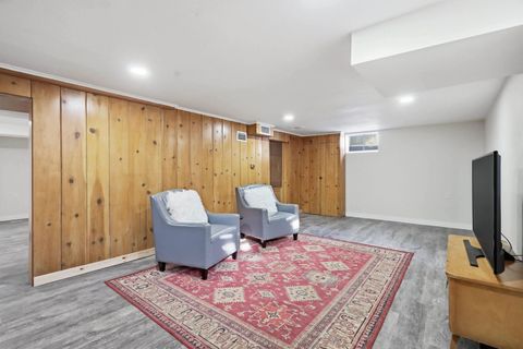 Tiny photo for 71 CRESTWOOD Terrace, Davenport, IA 52803 (MLS # 100000301)