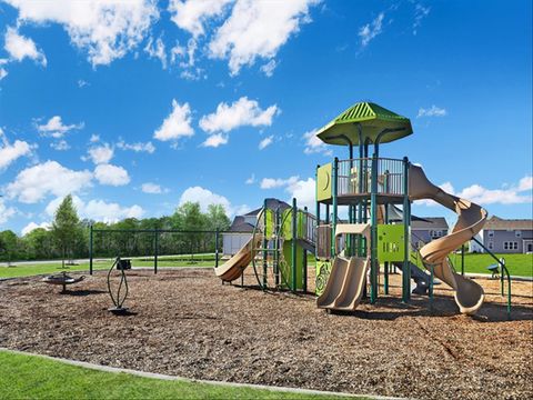 Tiny photo for Algonquin, IL 60102 (MLS # 12520602)