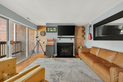 Tiny photo for 5801 Oakwood Drive #D, Lisle, IL 60532 (MLS # 12492212)