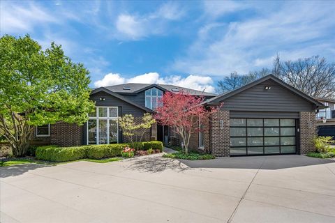 Photo of 1755 Overland Trail, Deerfield, IL 60015 (MLS # 12685766)