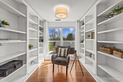 Tiny photo for 8 Moate Lane, Barrington Hills, IL 60010 (MLS # 12614661)