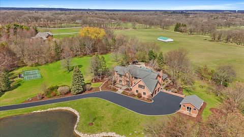 Tiny photo for 8 Moate Lane, Barrington Hills, IL 60010 (MLS # 12614661)