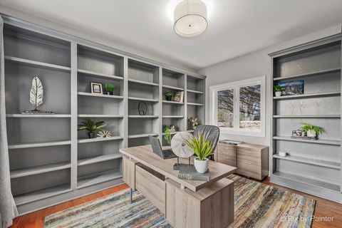 Tiny photo for 8 Moate Lane, Barrington Hills, IL 60010 (MLS # 12614661)