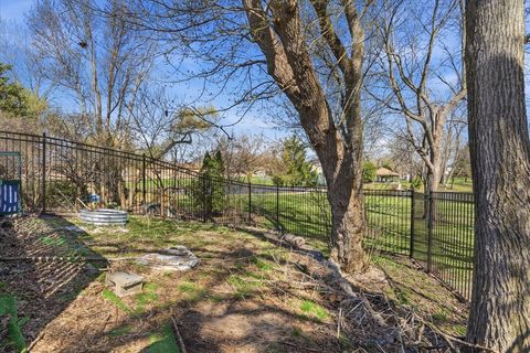 Tiny photo for 30 Coventry Cove Court, Lake Villa, IL 60046 (MLS # 12553833)