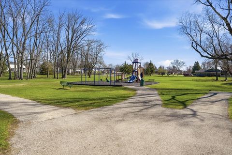 Tiny photo for 30 Coventry Cove Court, Lake Villa, IL 60046 (MLS # 12553833)