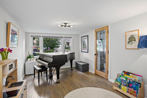 Tiny photo for 449 Longfellow Avenue, Glen Ellyn, IL 60137 (MLS # 12521260)