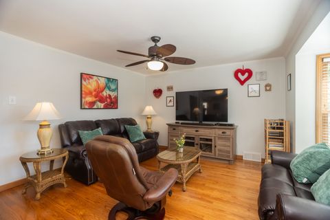Tiny photo for 5121 N Nottingham Avenue, Chicago, IL 60656 (MLS # 12633847)