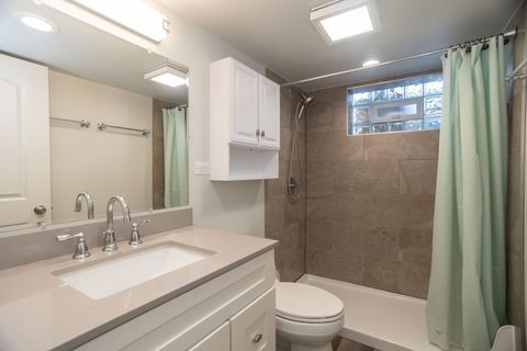 Tiny photo for 5121 N Nottingham Avenue, Chicago, IL 60656 (MLS # 12633847)
