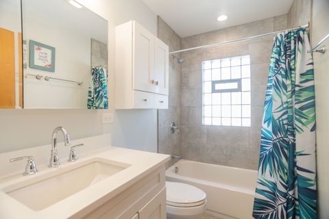 Tiny photo for 5121 N Nottingham Avenue, Chicago, IL 60656 (MLS # 12633847)