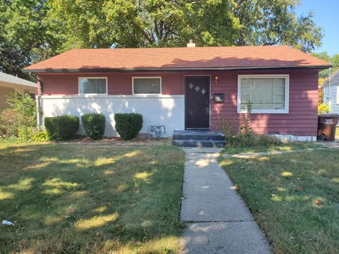 Photo of 1911 Crestwood Avenue, Rockford, IL 61103 (MLS # 12484457)