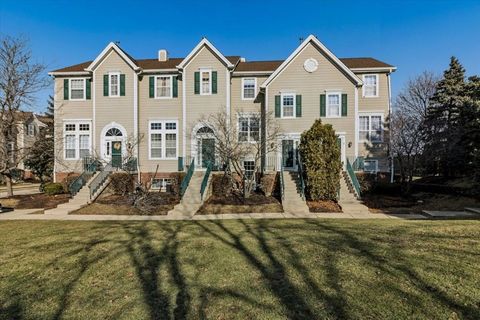 2416 Courtyard Circle 2 Aurora IL 60506