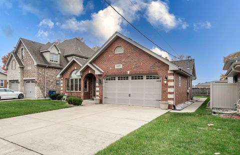 Tiny photo for 8106 Nashville Avenue, Burbank, IL 60459 (MLS # 12522279)