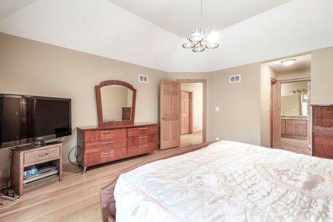 Tiny photo for 8106 Nashville Avenue, Burbank, IL 60459 (MLS # 12522279)