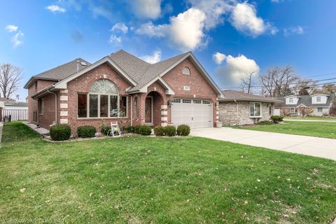 Tiny photo for 8106 Nashville Avenue, Burbank, IL 60459 (MLS # 12522279)