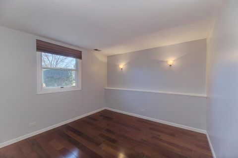 Tiny photo for 182 Lockwood Lane, Bloomingdale, IL 60108 (MLS # 12572565)