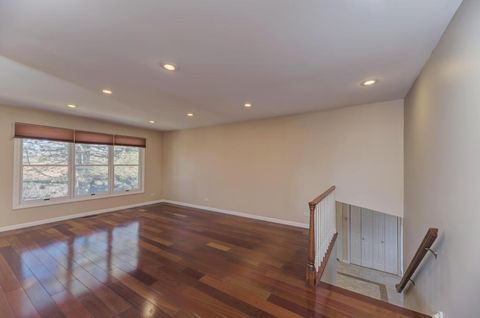 Tiny photo for 182 Lockwood Lane, Bloomingdale, IL 60108 (MLS # 12572565)