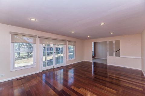 Tiny photo for 182 Lockwood Lane, Bloomingdale, IL 60108 (MLS # 12572565)