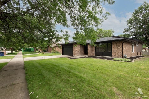 Tiny photo for 910 College Avenue, Matteson, IL 60443 (MLS # 12709401)