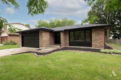 Tiny photo for 910 College Avenue, Matteson, IL 60443 (MLS # 12709401)