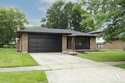 Tiny photo for 910 College Avenue, Matteson, IL 60443 (MLS # 12709401)