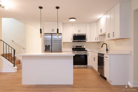 Tiny photo for 910 College Avenue, Matteson, IL 60443 (MLS # 12709401)