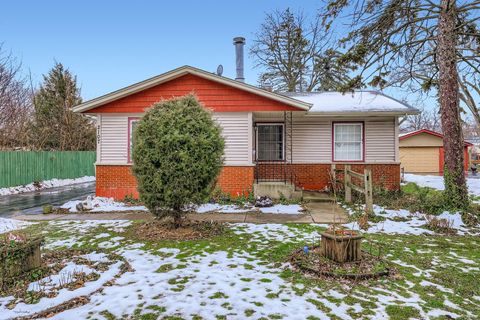 Tiny photo for 2107 Kirchoff Road, Rolling Meadows, IL 60008 (MLS # 12535290)