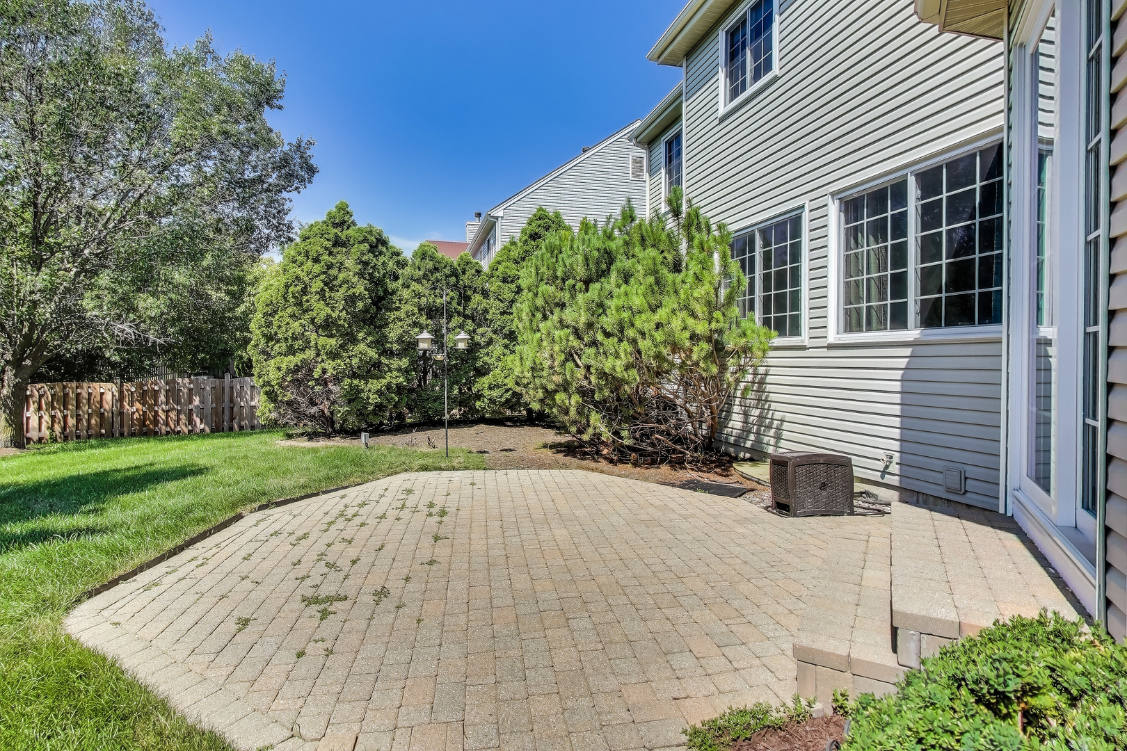498 NUTHATCH Way