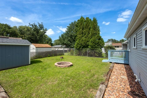 Tiny photo for 915 42nd Street, Moline, IL 61265 (MLS # 12740260)