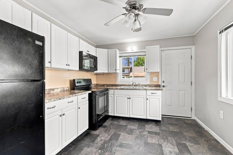 Tiny photo for 915 42nd Street, Moline, IL 61265 (MLS # 12740260)