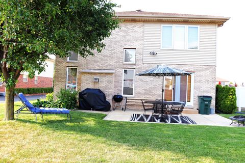 A home in Oak Forest