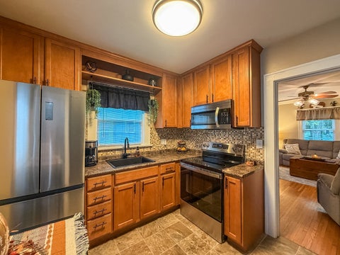 Tiny photo for 609 S Florence Avenue, Bloomington, IL 61701 (MLS # 12757005)