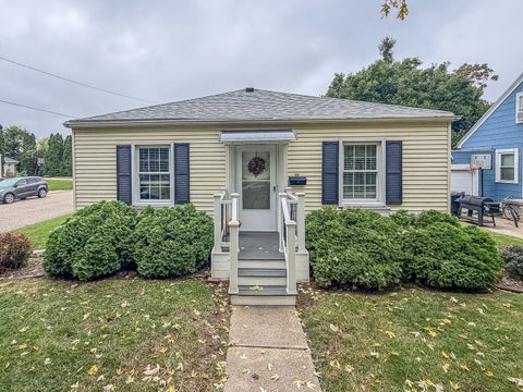 Tiny photo for 609 S Florence Avenue, Bloomington, IL 61701 (MLS # 12757005)