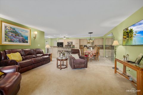 Tiny photo for 120 Lakeview Drive #513, Bloomingdale, IL 60108 (MLS # 12467208)