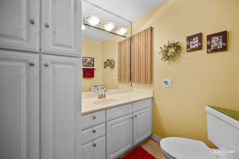 Tiny photo for 120 Lakeview Drive #513, Bloomingdale, IL 60108 (MLS # 12467208)