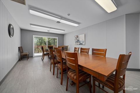 Tiny photo for 120 Lakeview Drive #513, Bloomingdale, IL 60108 (MLS # 12467208)