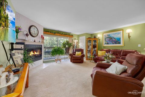 Tiny photo for 120 Lakeview Drive #513, Bloomingdale, IL 60108 (MLS # 12467208)