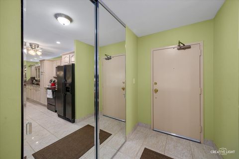 Tiny photo for 120 Lakeview Drive #513, Bloomingdale, IL 60108 (MLS # 12467208)