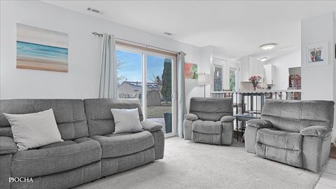 Tiny photo for 890 Fieldside Lane, Aurora, IL 60504 (MLS # 12586816)