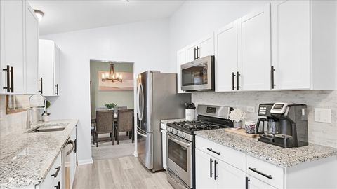 Tiny photo for 890 Fieldside Lane, Aurora, IL 60504 (MLS # 12586816)