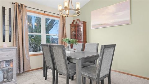 Tiny photo for 890 Fieldside Lane, Aurora, IL 60504 (MLS # 12586816)