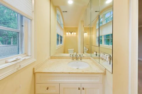 Tiny photo for 995 Old Elm Place, Glencoe, IL 60022 (MLS # 12672866)