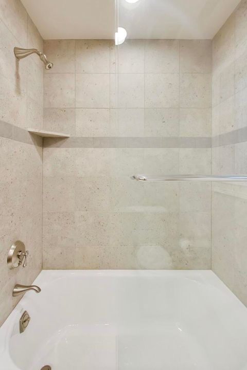 Tiny photo for 995 Old Elm Place, Glencoe, IL 60022 (MLS # 12672866)