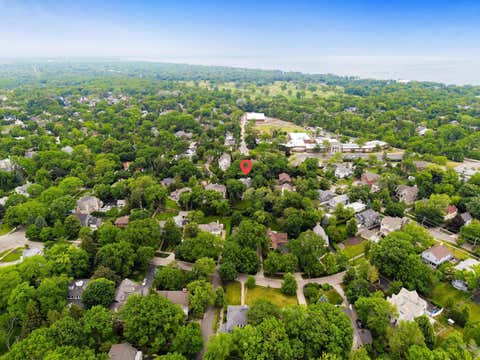 Tiny photo for 995 Old Elm Place, Glencoe, IL 60022 (MLS # 12672866)