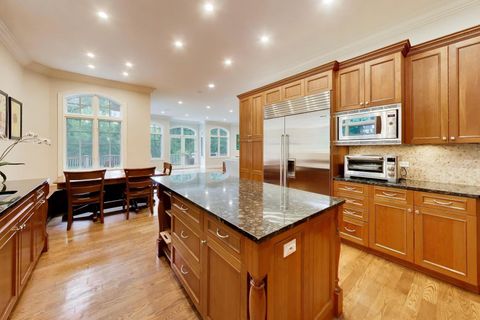 Tiny photo for 995 Old Elm Place, Glencoe, IL 60022 (MLS # 12672866)