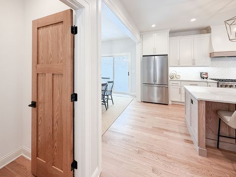 Tiny photo for 885 Geneva Road, St. Charles, IL 60174 (MLS # 12566409)