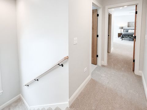 Tiny photo for 885 Geneva Road, St. Charles, IL 60174 (MLS # 12566409)