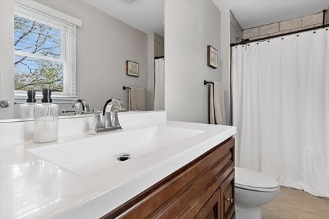 Tiny photo for 535 Apache Drive, Batavia, IL 60510 (MLS # 12601517)