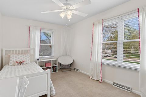 Tiny photo for 535 Apache Drive, Batavia, IL 60510 (MLS # 12601517)