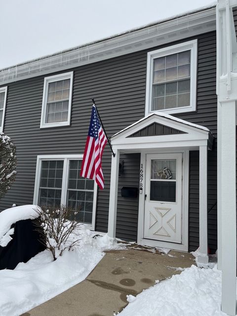 Photo of 1687 Williamsburg Court #B, Wheaton, IL 60189 (MLS # 12527260)